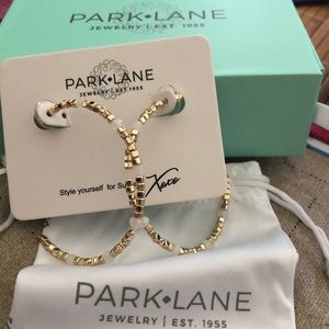 Gold and white hoop earings